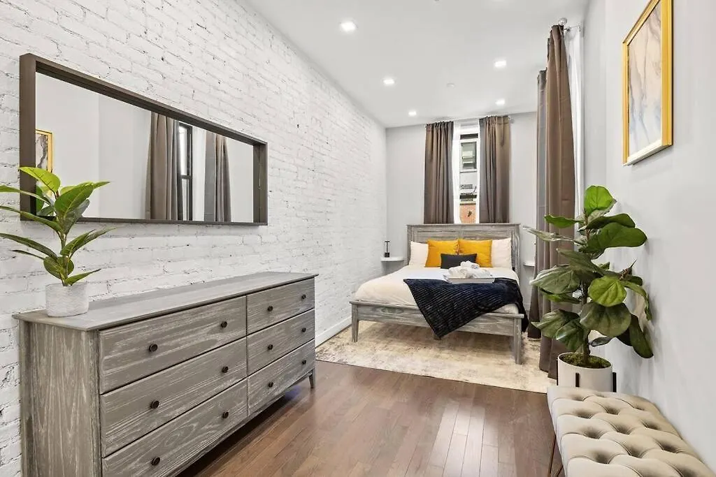 Swj Btm G, 1 And 2 - Save On 2Day+ Stays_6Br Triplex New York